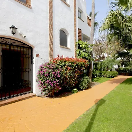 San Pedro Beachside Abril * Marbellac